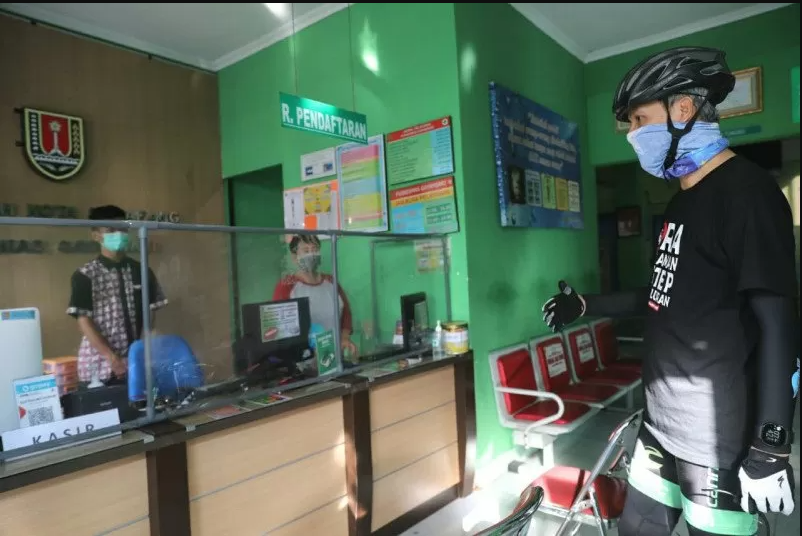 Ganjar Minta Puskesmas Tetap Layani Imunisasi saat Pandemi COVID-19
